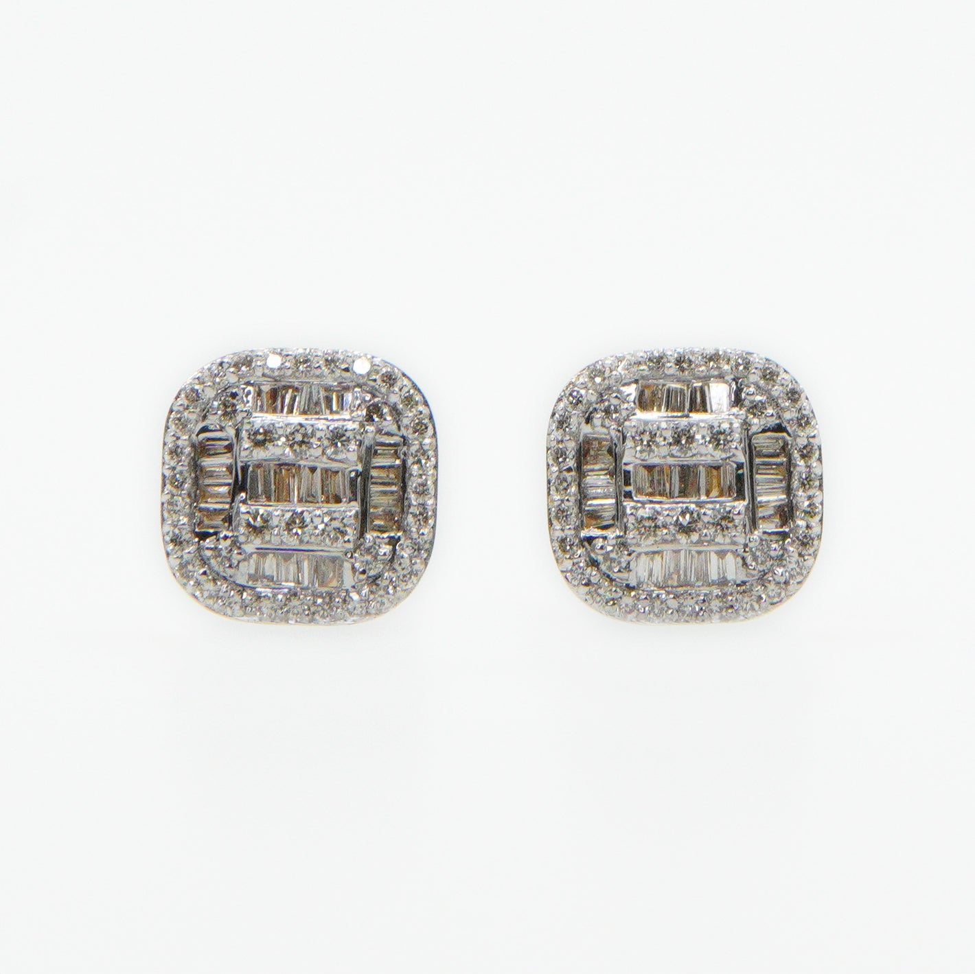 14k Solid Gold 9mm VS1 Diamond Rounded Square Earrings - 50166